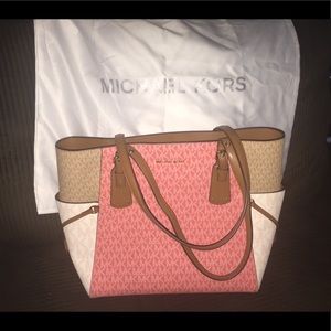 💎Authentic💎Michael Kors Purse 👜